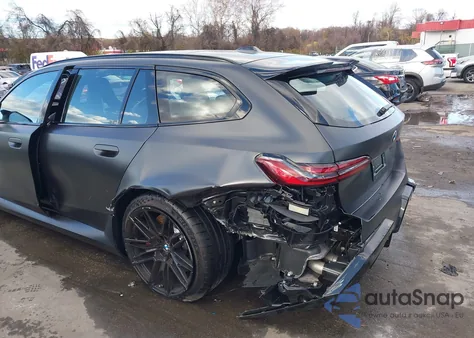 2026 BMW M5 Touring z USA, uszkodzony, nr VIN WBS83GV07TCW00246